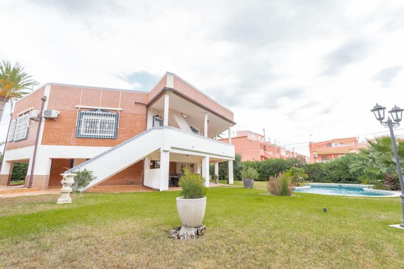Anna'S Garden Bed & Breakfast Torrevieja Exterior foto